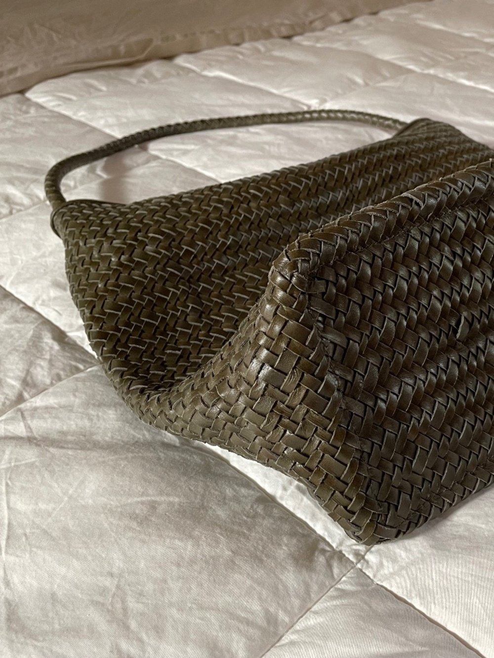 Madewell Signature Woven Bucket Bag in Faded Olive - Picture 3 of 8